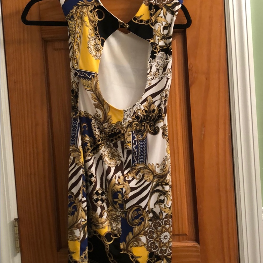 Dress - Picture 2 of 3